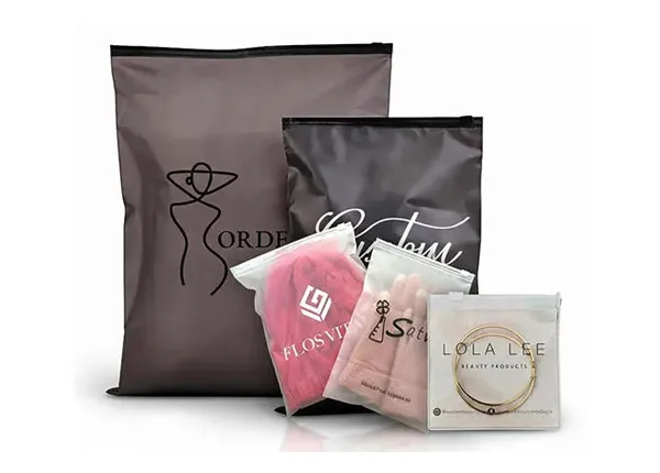 The Perfect Packaging Quartet: How Thank You Cards, Zipper Bags, Mailer Boxes & Shipping Bags Elevate Fashion Brands